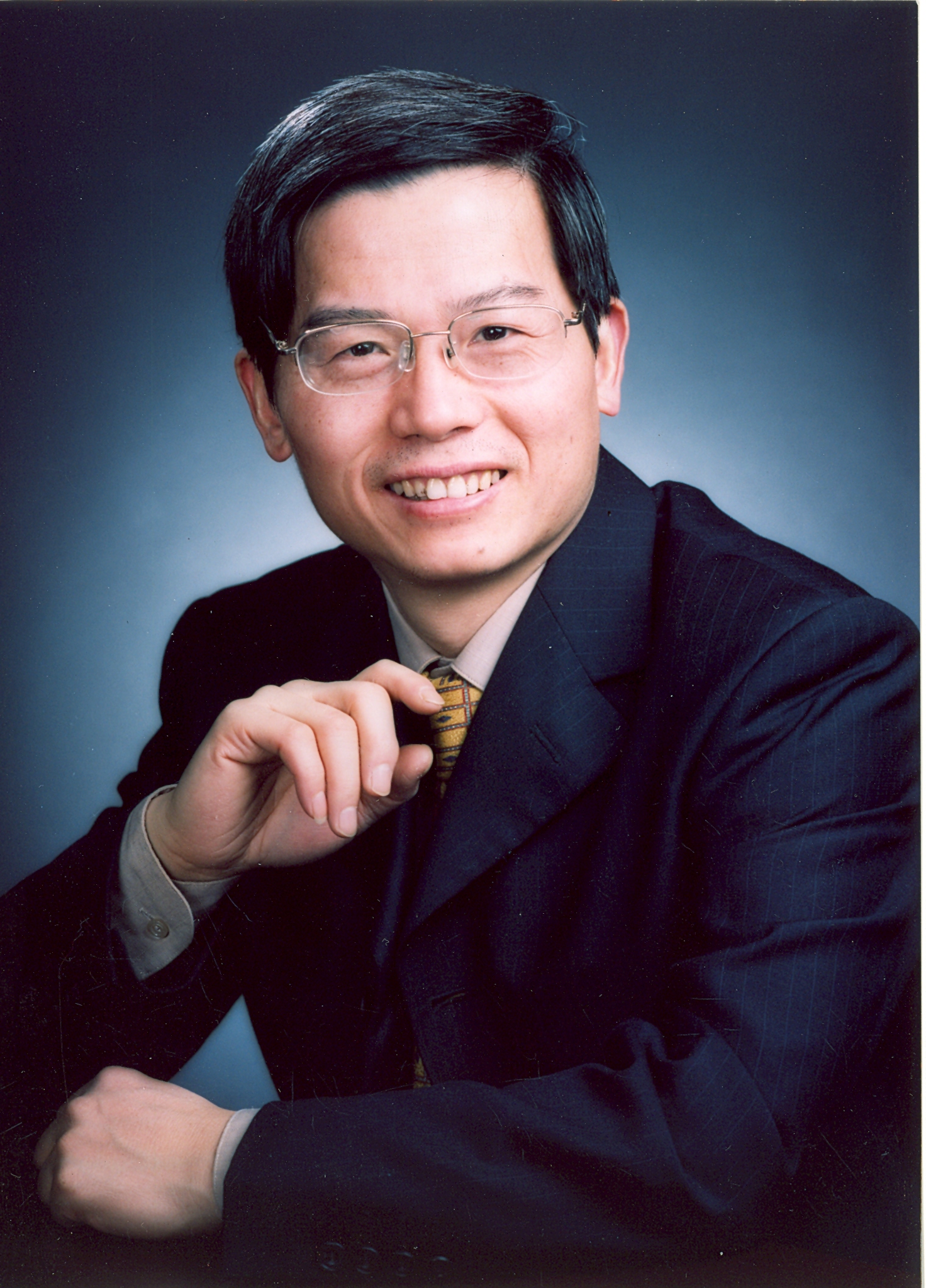 华体会网页版创新论坛第一千零七十讲：碳纳米笼——能源存储和转换的新平台