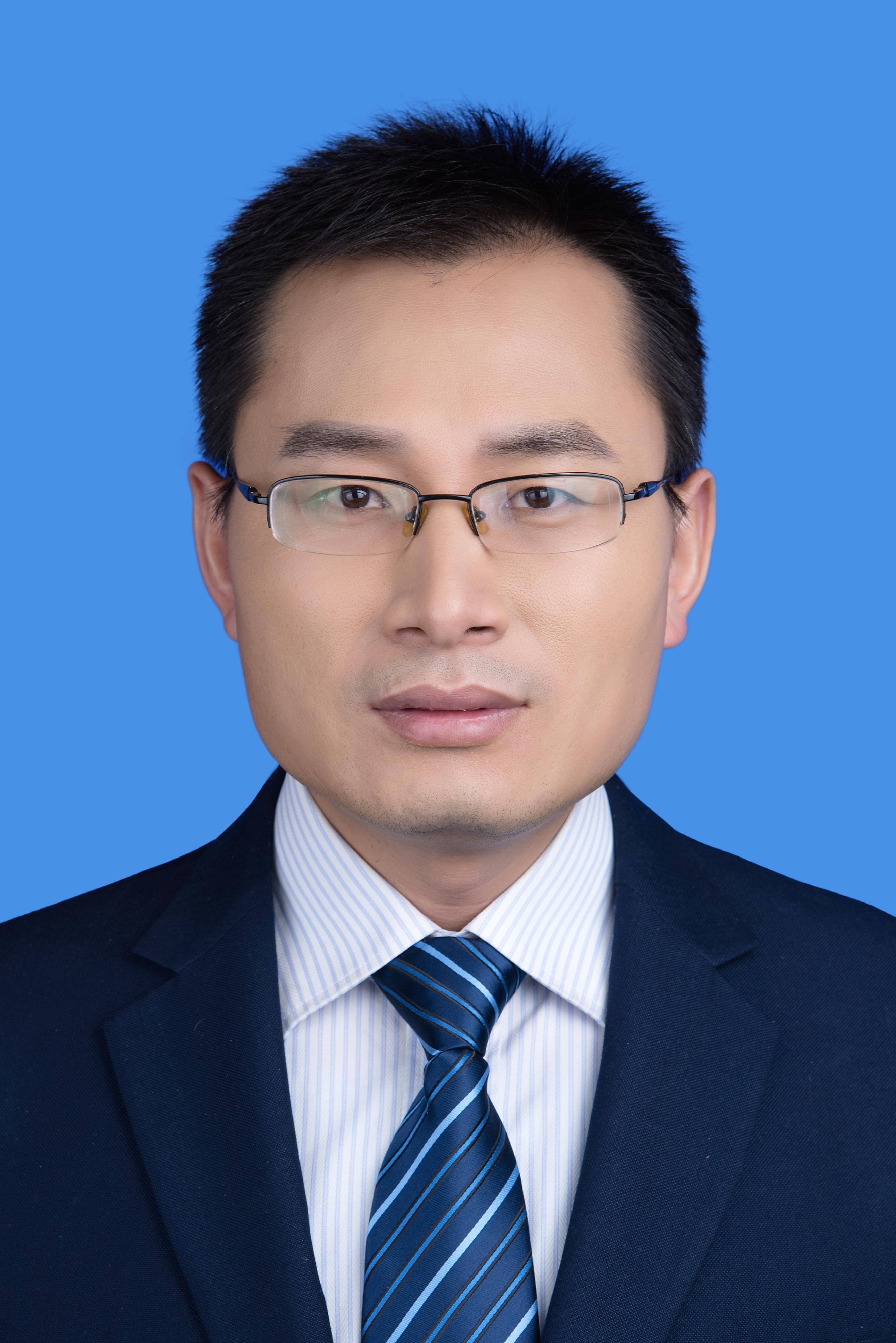 华体会网页版创新论坛第九百八十四讲暨校庆118周年学术讲座：基金申请的一点体会