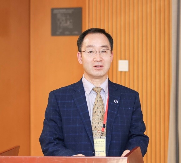 华体会网页版创新论坛第一千五百二十二讲：中生代重大地质事件与植被环境变化